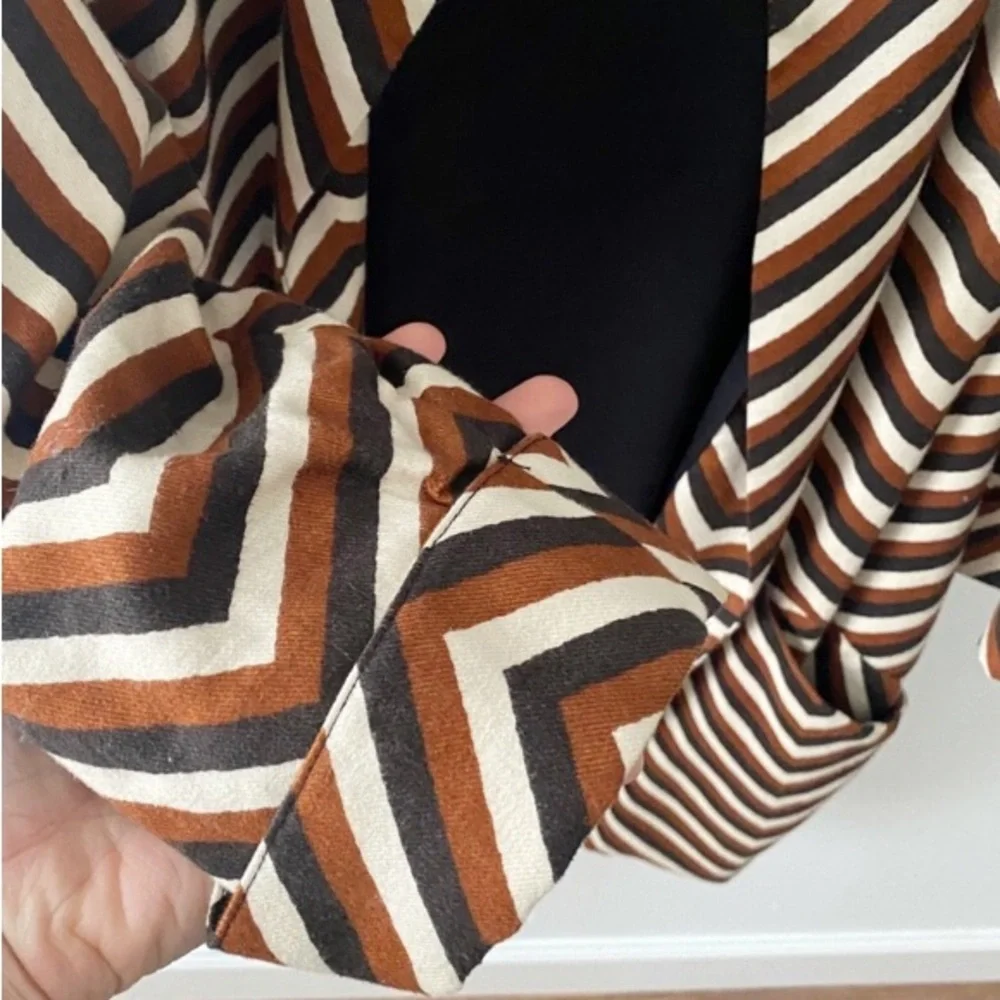 ANTHROPOLOGIE • Eva Franco • Stylish Chevron Patterned Casual Jacket - Picture 9 of 15